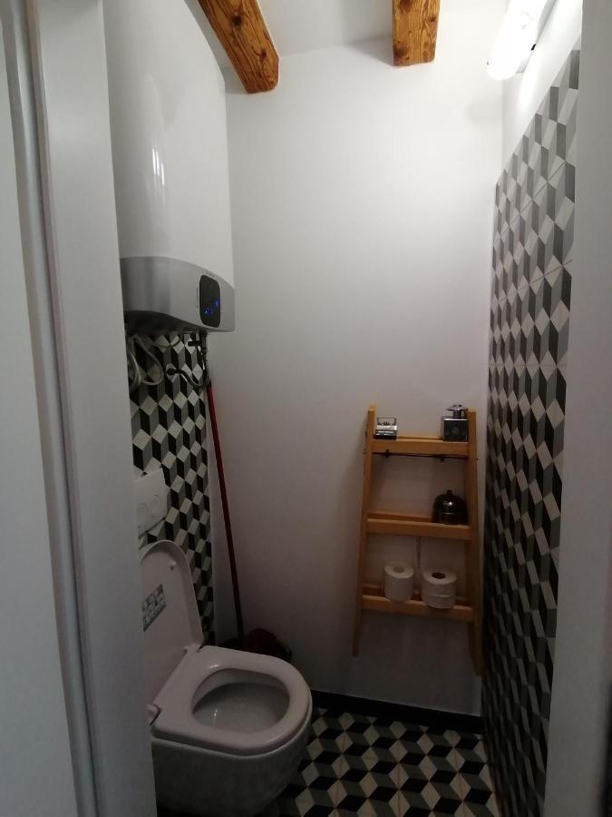 Glamour Apartment Sea View Ровин Екстериор снимка